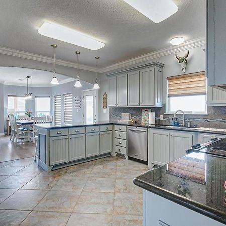 Spring Break Specials! Front Row Views - Tiki Bar - Playground Villa Bolivar Peninsula Exterior foto