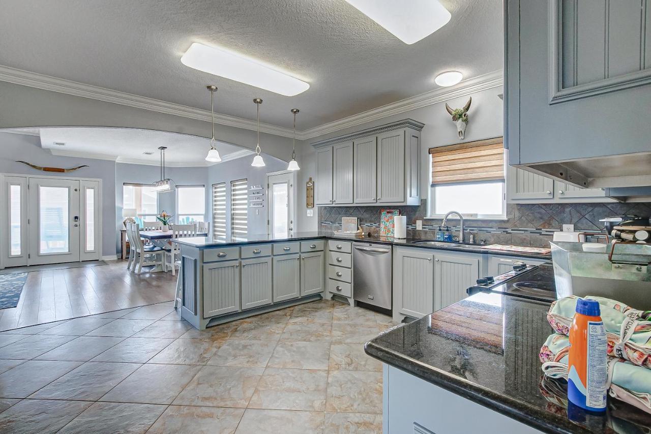 Spring Break Specials! Front Row Views - Tiki Bar - Playground Villa Bolivar Peninsula Exterior foto
